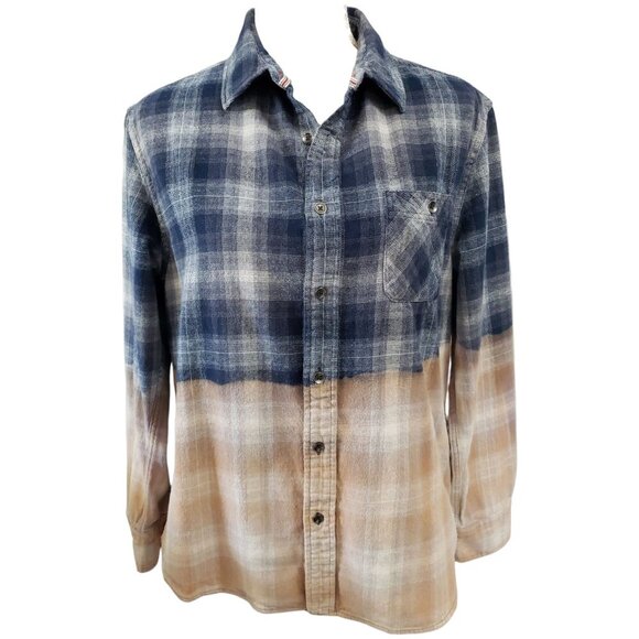 Womens Upcycled Distressed Flannel with "Jack Frost" Embroidered Patch Medium - Picture 4 of 8